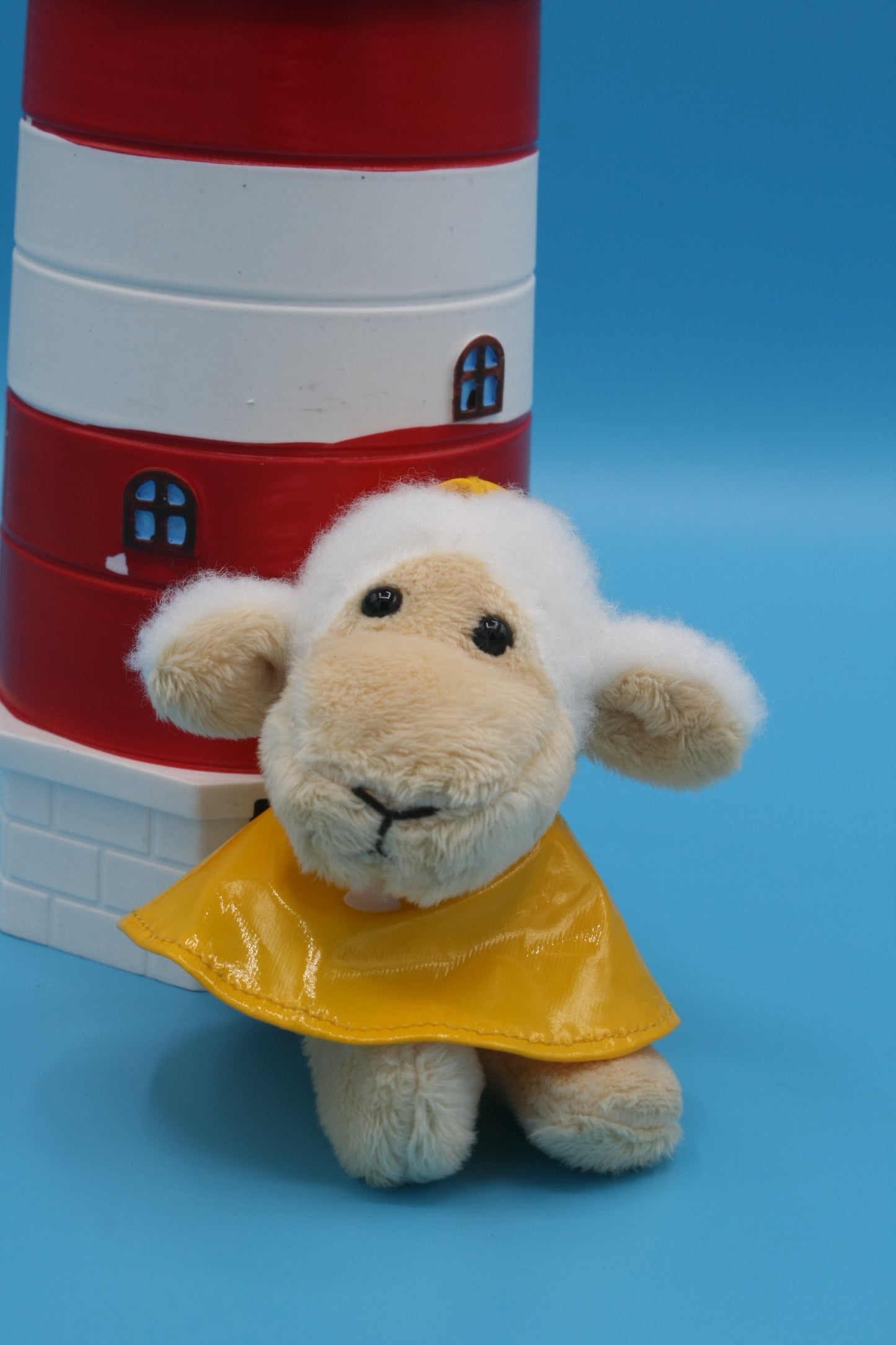 Schlüsselanhänger Schaf mit Regenjacke